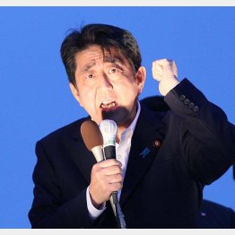 やっていることはポピュリズムそのもの（Ｃ）日刊ゲンダイ