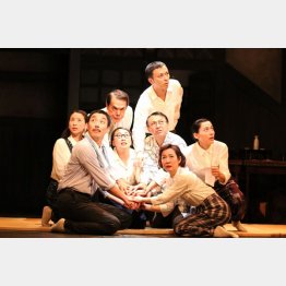 こまつ座「紙屋町さくらホテル」／（Ｃ）田中亜紀