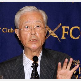 田久保忠衛会長は１時間にわたりほえまくった（Ｃ）日刊ゲンダイ