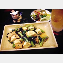 沖縄料理と南米料理の相性やいかに？（Ｃ）日刊ゲンダイ