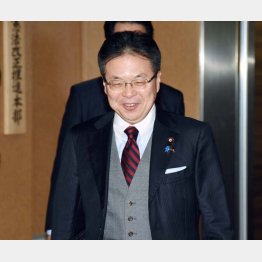 世耕弘成経産相（Ｃ）日刊ゲンダイ