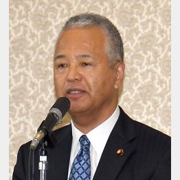 大臣を辞めた甘利前経済再生担当相（Ｃ）日刊ゲンダイ