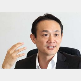 ２０代で年上の部下を8人抱えていた（Ｃ）日刊ゲンダイ