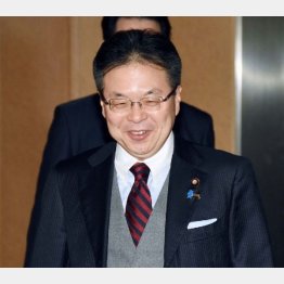 世耕経済産業大臣が兼務（Ｃ）日刊ゲンダイ