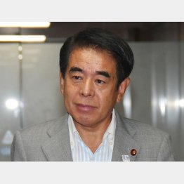 自民都連新会長に就任する下村元文科相（Ｃ）日刊ゲンダイ