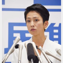 国籍問題で袋叩きに（Ｃ）日刊ゲンダイ