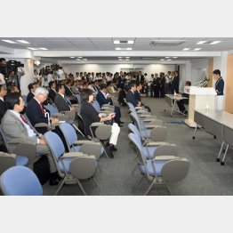 両院総会はガラガラ…（Ｃ）日刊ゲンダイ