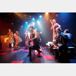 流山児★事務所　ＯＫＩＮＡＷＡ１９７２／撮影＝横田敦史