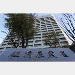 新電力の利用者に転嫁されることになる（Ｃ）日刊ゲンダイ