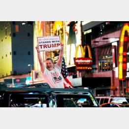 熱狂的に受け入れられた（Ｃ）ロイター