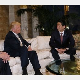 「信頼」ガタガタ（内閣広報室提供・ロイター）