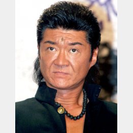 兄の小沢仁志とは殴り合いの喧嘩も（Ｃ）日刊ゲンダイ