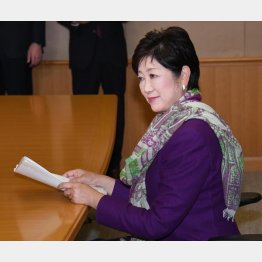 余裕の表情を浮かべていた小池知事だが…（Ｃ）日刊ゲンダイ