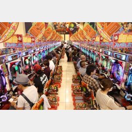 カジノなどつくらなくても、パチンコ産業で日本はすでにギャンブル大国（Ｃ）日刊ゲンダイ