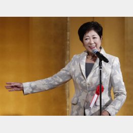 都議会民進党のパーティーにも出席（Ｃ）日刊ゲンダイ