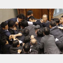 安保法のようなことが繰り返されるのか（Ｃ）日刊ゲンダイ