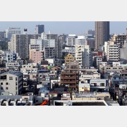 安いからと飛びつくのは…（Ｃ）日刊ゲンダイ