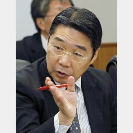 天下りあっせん疑惑で辞任した前川次官（Ｃ）共同通信社