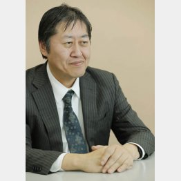 「私たちは極めて重大な岐路に立っている」と山下氏（Ｃ）日刊ゲンダイ