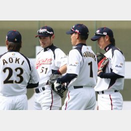 重圧を感じていた（左から青木、イチロー、福留、亀井）／（Ｃ）日刊ゲンダイ