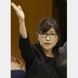「教育勅語を取り戻す」と稲田防衛相（Ｃ）日刊ゲンダイ