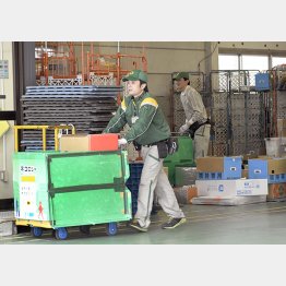 ヤセ我慢の限界か、最大手の“英断”か（Ｃ）日刊ゲンダイ