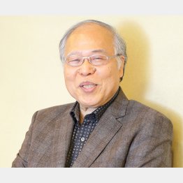 海外では手品を披露するという荒俣さん（Ｃ）日刊ゲンダイ