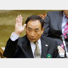 証言する籠池理事長（Ｃ）日刊ゲンダイ