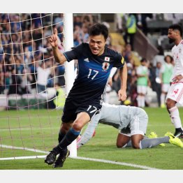 今野はＵＡＥ戦で２点目を決めた（Ｃ）Norio ROKUKAWA／Office La Stradada