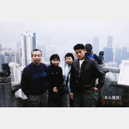 アントキの猪木さんと家族（提供写真）