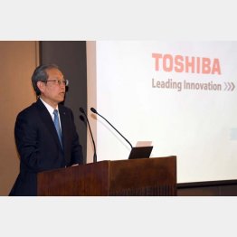 淡々と発表（１１日、綱川社長）／（Ｃ）日刊ゲンダイ