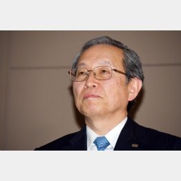 何回頭を下げても…（東芝の綱川社長）／（Ｃ）日刊ゲンダイ