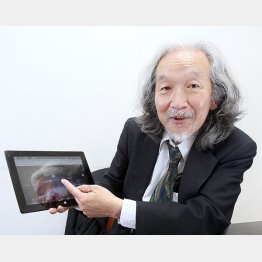 「９割は解析するまでもない偽物」と語る／（Ｃ）日刊ゲンダイ