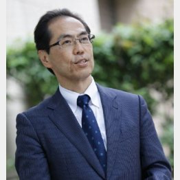 「最後の歯止めは国民」と語る（Ｃ）日刊ゲンダイ