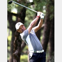 静かなダウンスイング（Ｃ）日刊ゲンダイ