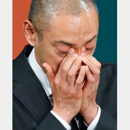 市川海老蔵さんは小林麻央さんを亡くした（Ｃ）日刊ゲンダイ