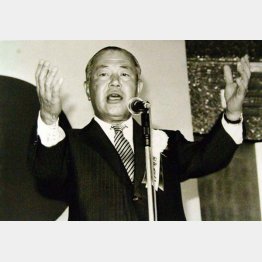 相場は７～１０人、角栄は最大５０人（Ｃ）日刊ゲンダイ