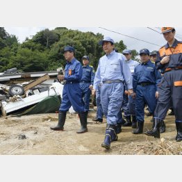 大名行列で被災地行脚（Ｃ）共同通信社