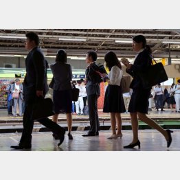 スマホ全盛期（Ｃ）日刊ゲンダイ