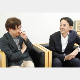 中森明夫さん（左）と市川南さん／（Ｃ）日刊ゲンダイ