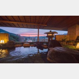 「ホテル若水」の温泉からの眺め（提供写真）