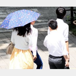 ただでさえ暑いというのに…（写真はイメージ）／（Ｃ）日刊ゲンダイ