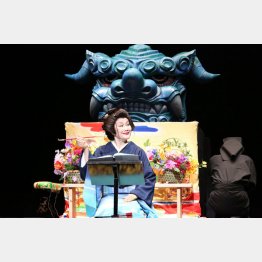岩波ホール発　白石加代子「百物語」シリーズ（構成・演出：鴨下信一）／第99話　泉鏡花「天守物語」から 撮影：田中亜紀