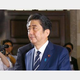 国民の生命より実績づくり（Ｃ）日刊ゲンダイ