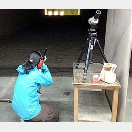 狩猟現場にも女性が進出（ウェブサイト「目指せ！狩りガール」から）
