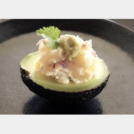 アボガド＋ポテトサラダのわさびのせ（提供写真）