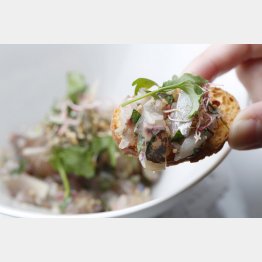 合う酒=スパークリングワイン、白ワイン（Ｃ）日刊ゲンダイ