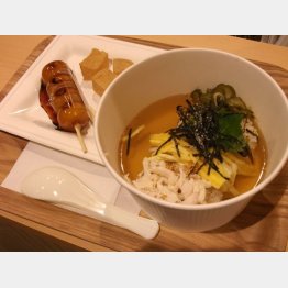 鶏飯（けいはん）のセットは７００円／（Ｃ）日刊ゲンダイ