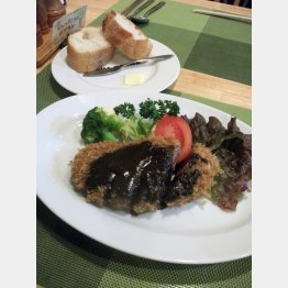 店主の丁寧な仕事ぶりも魅力（Ｃ）日刊ゲンダイ