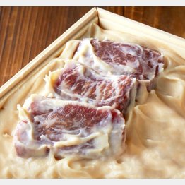 神戸ビーフの酒粕漬け（Ｃ）日刊ゲンダイ